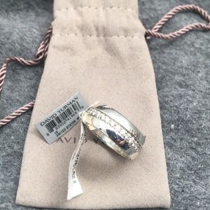 Men’s David Yurman ring or women’s band